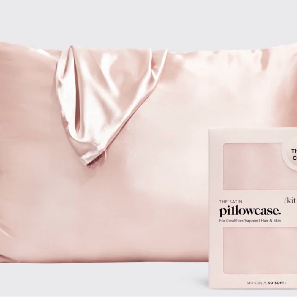 Kitsch Satin Pillowcase in Light Pink